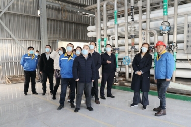 2022年12月15日，时任浙江省发展改革委党组成员、副主任吴红梅莅临云顶国际官网纸业调研企业用能、节能工作
