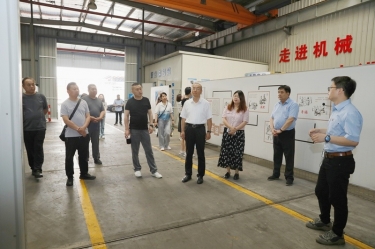 实地观摩促交流 技能赋能助发展 | 山东省淄博市淄川区总工会党组成员、副主席冯进明一行莅临云顶国际官网纸业调研交流